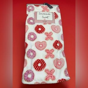 Savannah Sweet X And O Donuts Valentine Throw Super Soft & Plush  50x60”